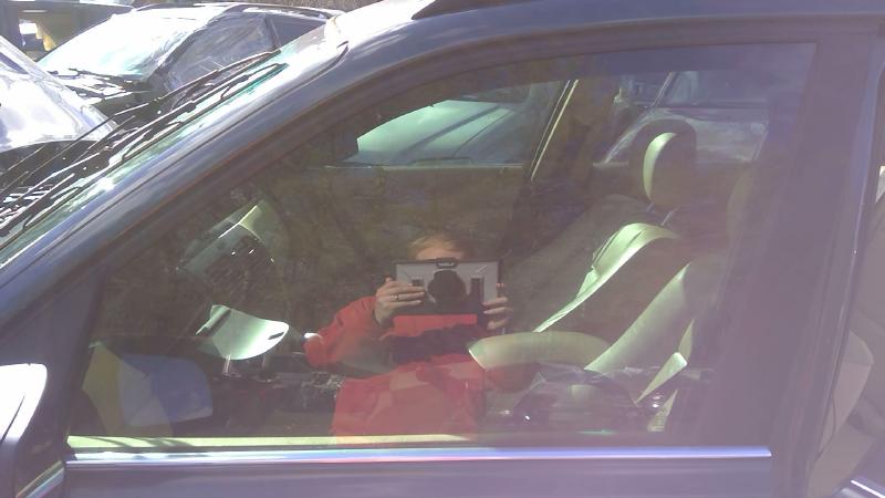 2006 BMW X3 Front Door Glass/Window