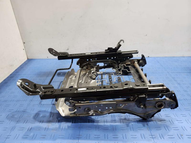 2018 Subaru Crosstrek Seat Track