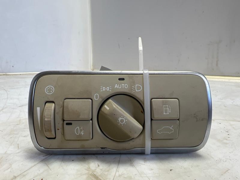 2015 Volvo XC60 Headlight Switch (Dash Mtd)