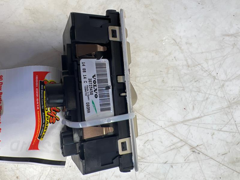 2015 Volvo XC60 Headlight Switch (Dash Mtd)