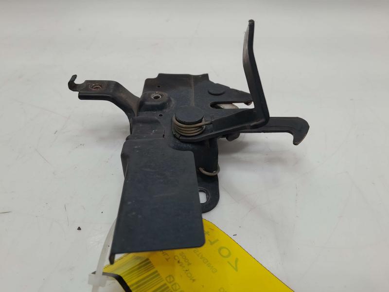2004 GMC Canyon Hood Latch