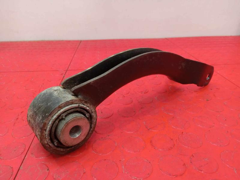 2016 Chrysler 200 Upper Control Arm Rear