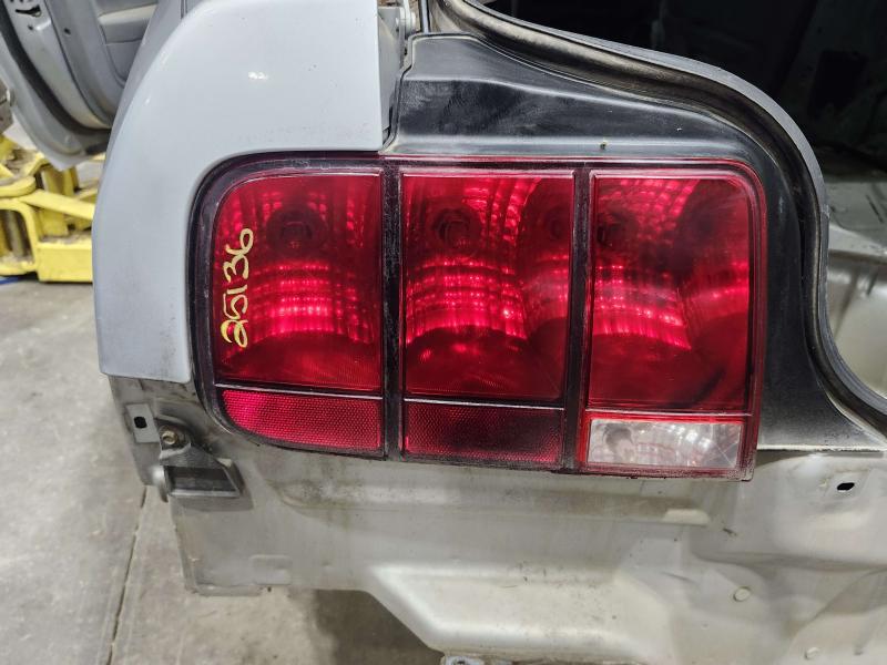 2005-2009 Ford Mustang Tail Light Left Driver Side OEM 6R3313405AA,LH