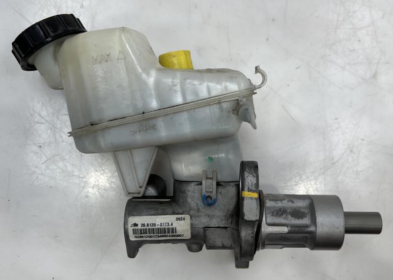 2014 Buick LaCrosse Master Cylinder
