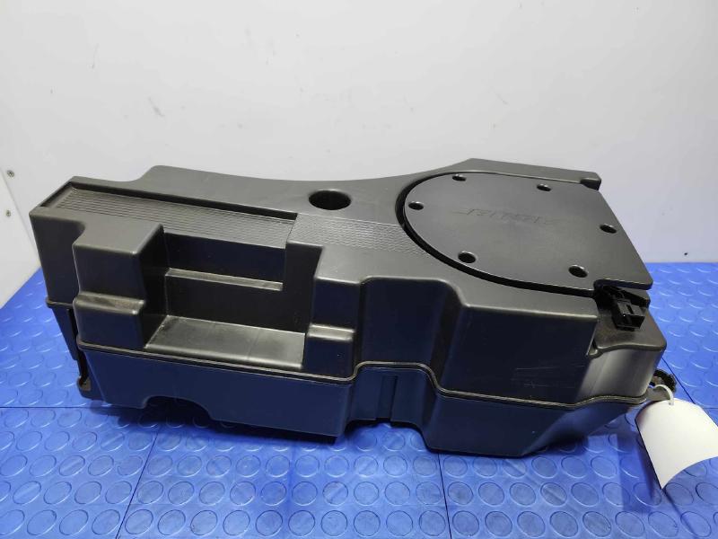 2017-2020 Audi Q7 Radio Subwoofer Box Assembly Genuine OEM Part 4M0035621A