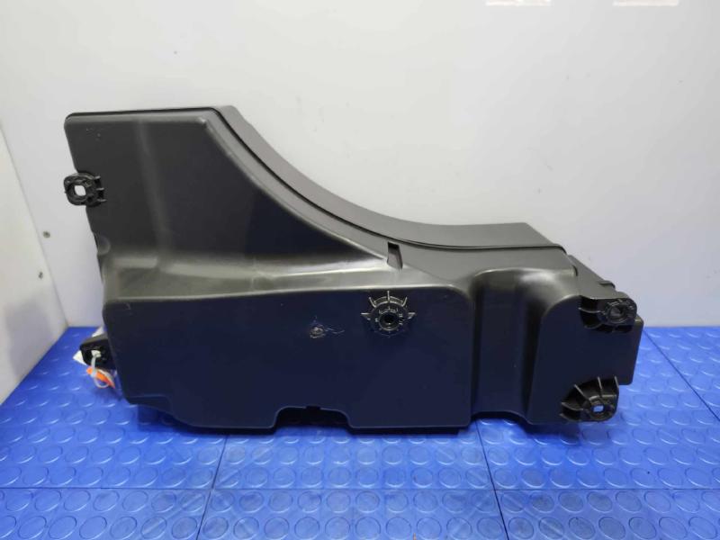 2017-2020 Audi Q7 Radio Subwoofer Box Assembly Genuine OEM Part 4M0035621A