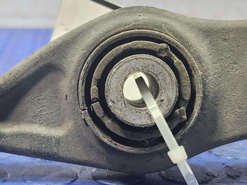 2006 Mercedes CLS-Class Lower Control Arm Front