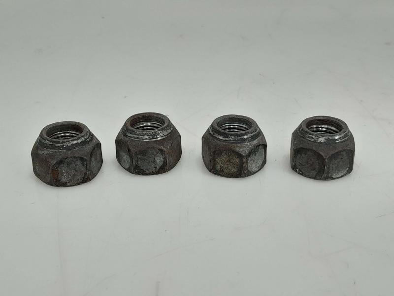 2015 Nissan Versa Lug Nuts