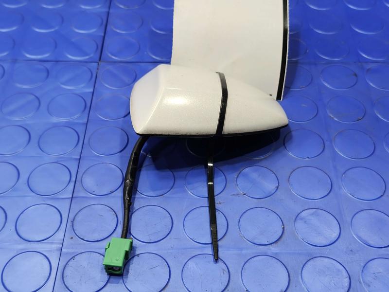 2011-2020 Infiniti QX56 QX80 Radio Antenna Assembly White QAA OEM 282081LA1A