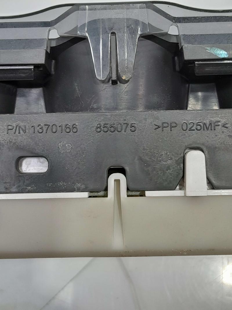 2010 Buick Enclave Speedometer