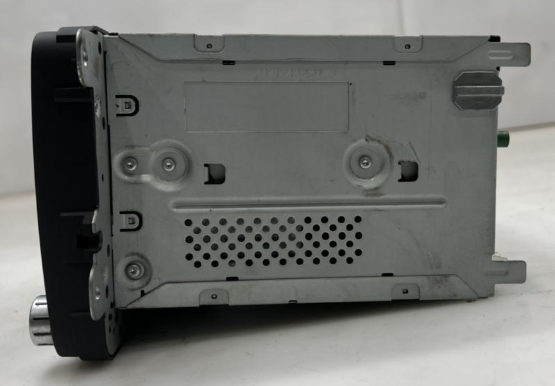 2012 Volkswagen Passat Audio & Visual Equip.(Radio)