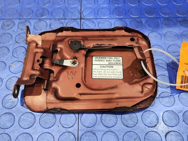 2003 Subaru Legacy Fuel Tank Door