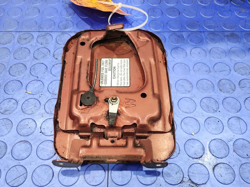 2003 Subaru Legacy Fuel Tank Door