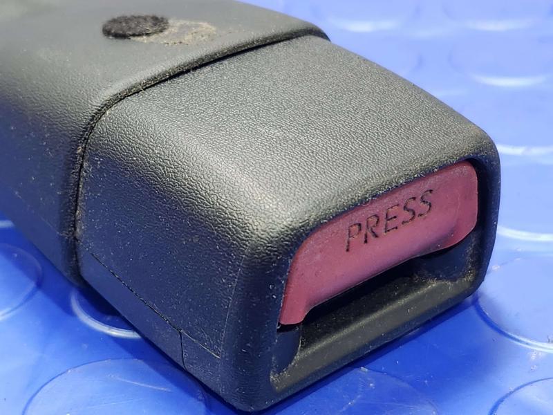 2019 Toyota Camry Front Seat Belt