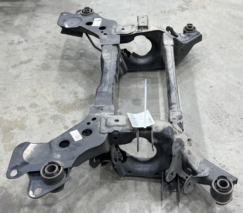 2020 Ford Edge FWD Rear Crossmember Subframe OEM F2GZ5035H