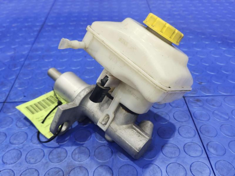 2010-2016 Porsche Panamera Brake Master Cylinder Assembly OEM 97035591000
