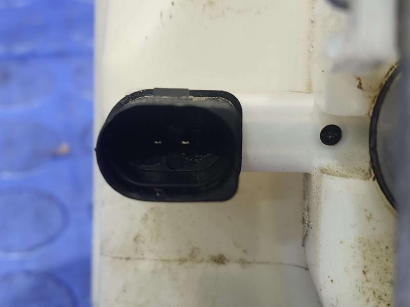 2010-2016 Porsche Panamera Brake Master Cylinder Assembly OEM 97035591000