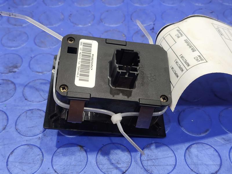 2012 Jeep Grand Cherokee Headlight Switch (Dash Mtd)