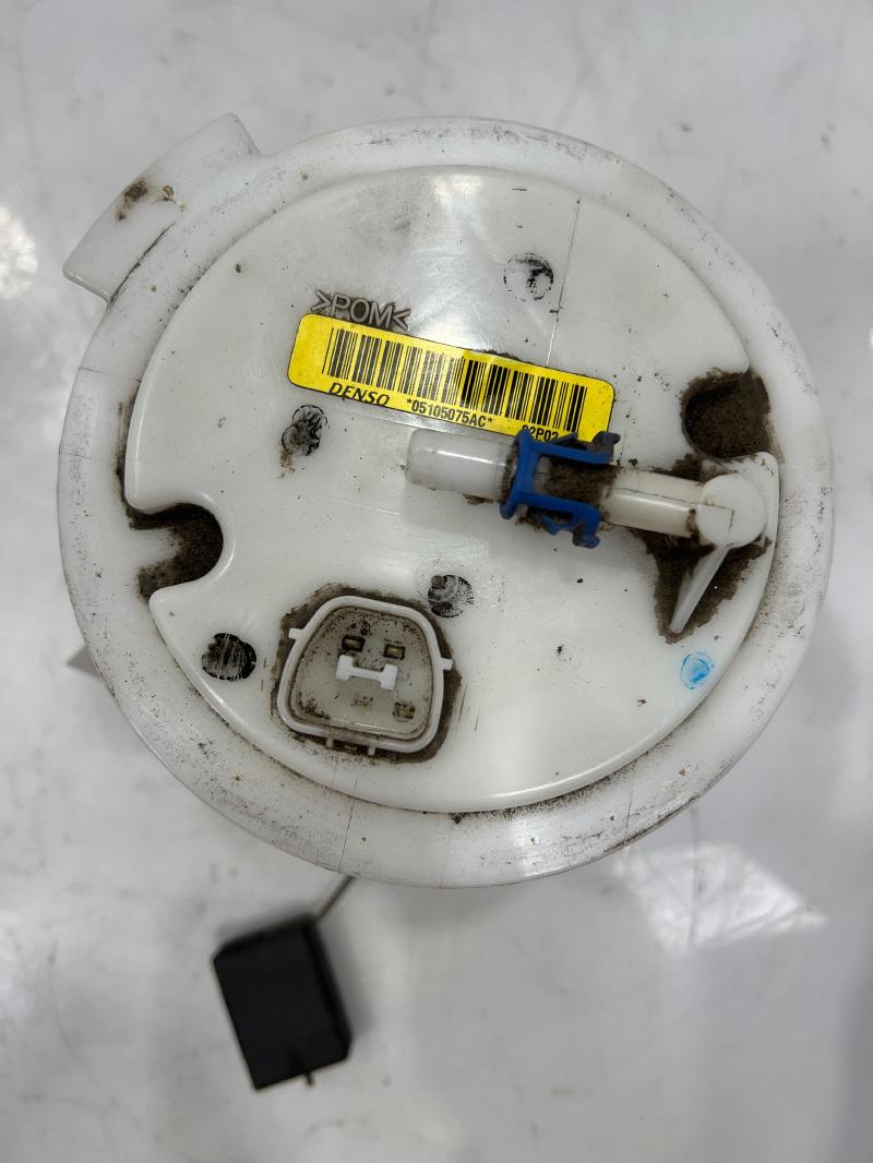 2007 - 2017 Jeep Patriot 4wd Fuel Pump Assembly OEM 5183202AC