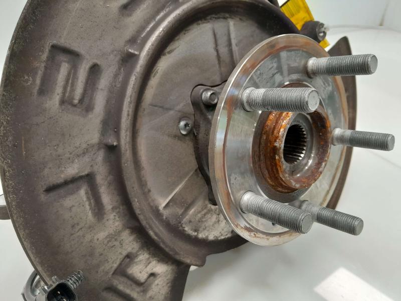 2013 Tesla Model S Rear Knuckle/Stub Axle