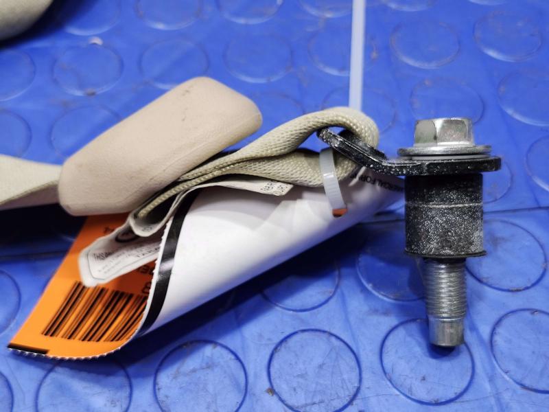 2014 Infiniti QX60 Rear Seat Belt