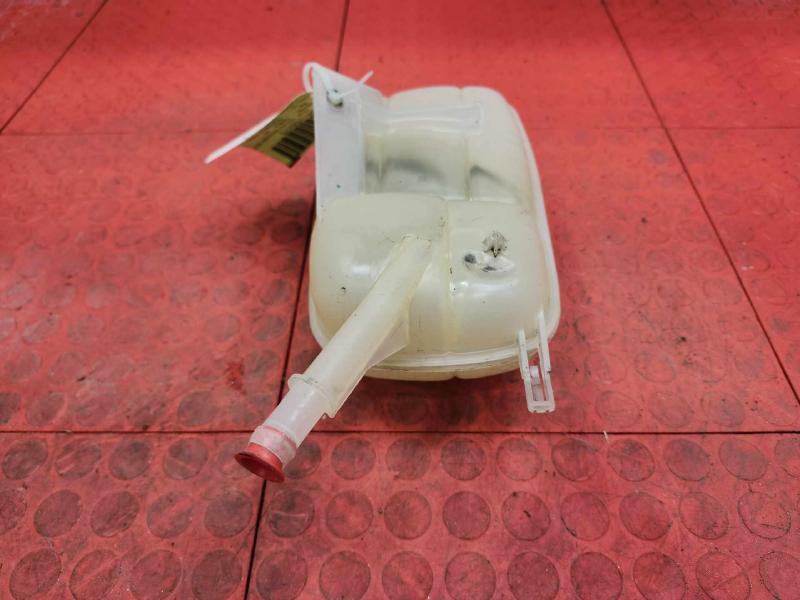 2020 Nissan Sentra Coolant Recovery Bottle