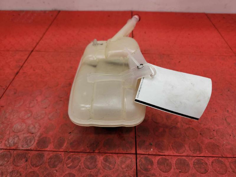 2020 Nissan Sentra Coolant Recovery Bottle