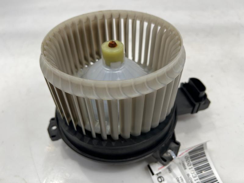 2017 - 2023 Subaru Impreza Heater AC Blower Motor Assembly OEM 72223FL00B