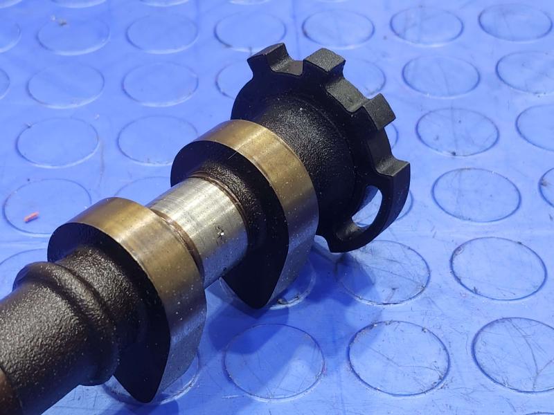 2011 Kia Sorento Camshaft