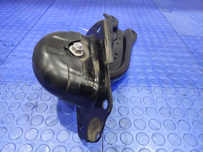 2017 Toyota Prius Lower Control Arm Rr