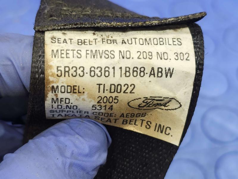 2006 Ford Mustang Rear Seat Belt