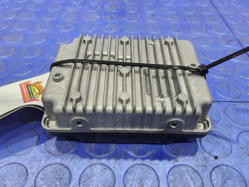 2011-2020 Jeep Grand Cherokee Power Inverter Unit Genuine OEM 5026486AA
