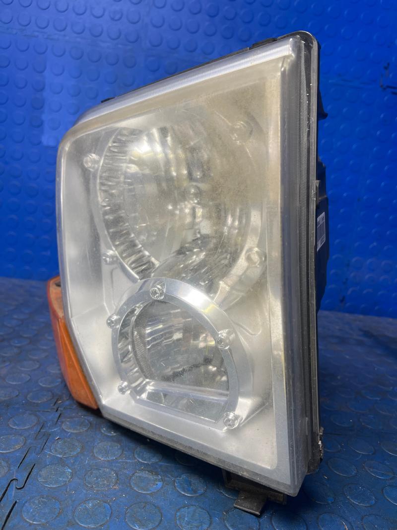 2006 Jeep Commander Headlamp Assembly