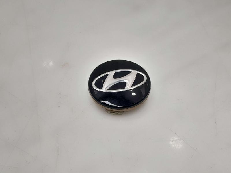 2018 Hyundai Elantra Center Cap