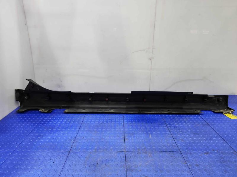2017 MINI Cooper Rocker Moulding