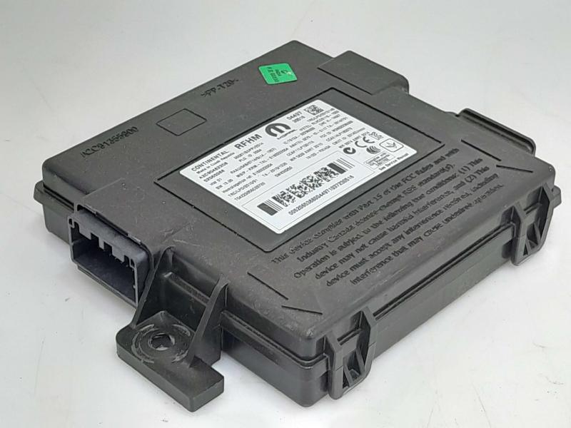 2015 - 2018 Jeep Renegade TPMS Tire Pressure Monitor Control Module OEM 52065388