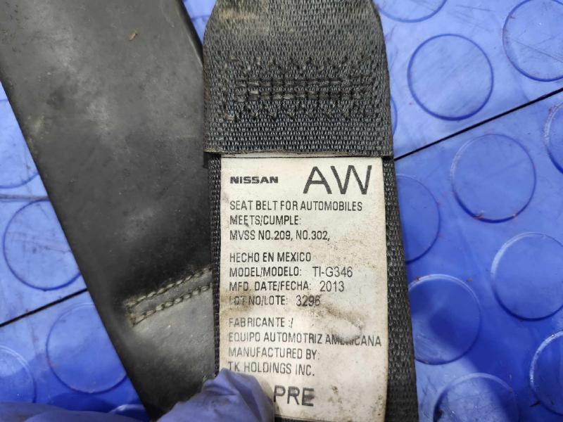 2014 Nissan Versa Front Seat Belt