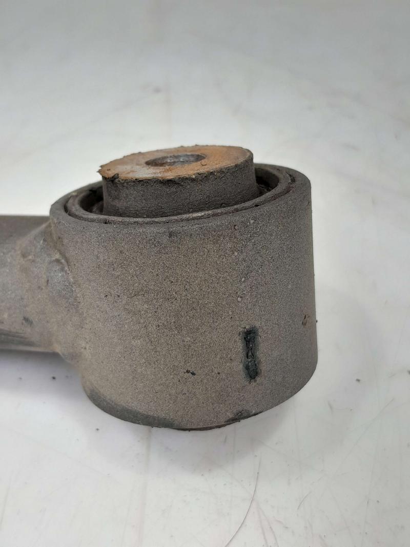 2017 Jeep Renegade Lower Control Arm Rr