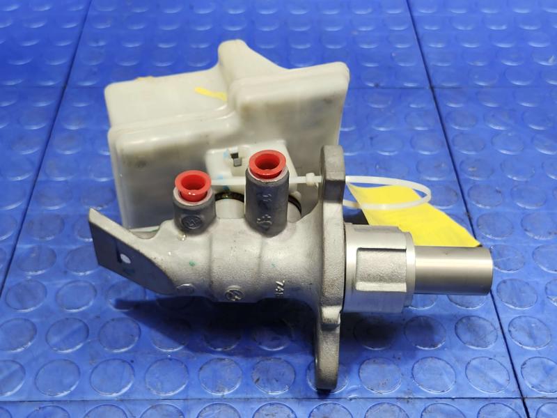 2015 Jeep Grand Cherokee Master Cylinder
