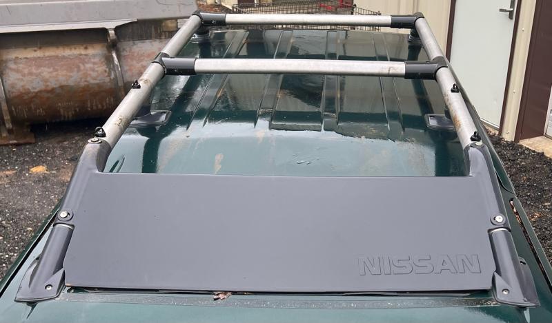 2000 - 2004 Nissan Xterra Roof Rack Luggage Rack with Crossbars OEM