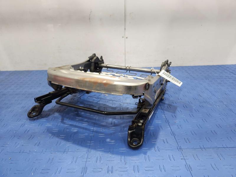 2013 Toyota Yaris Seat Track