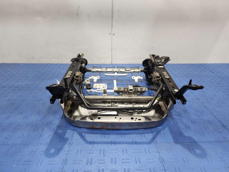 2013 Toyota Yaris Seat Track