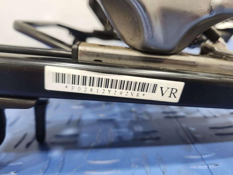 2013 Toyota Yaris Seat Track