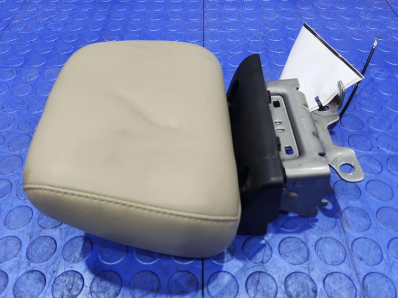 2015 Jeep Grand Cherokee Headrest