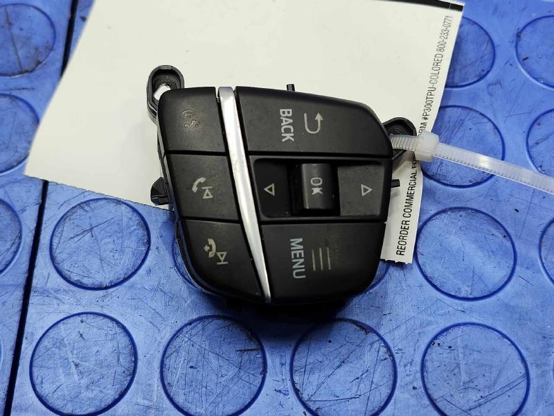 2020-2022 Ford Escape Steering Wheel Media Bluetooth Switch OEM L5BT-9E740-DD