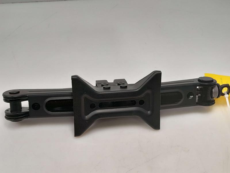 2016 Subaru Legacy Jack Assembly
