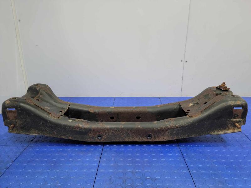 2001 Pontiac Grand Am Crossmember/Cradle/Undercarria
