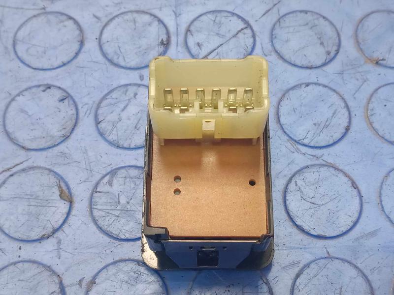 2001 Honda CR-V Mirror Switch