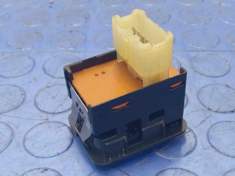 2001 Honda CR-V Mirror Switch