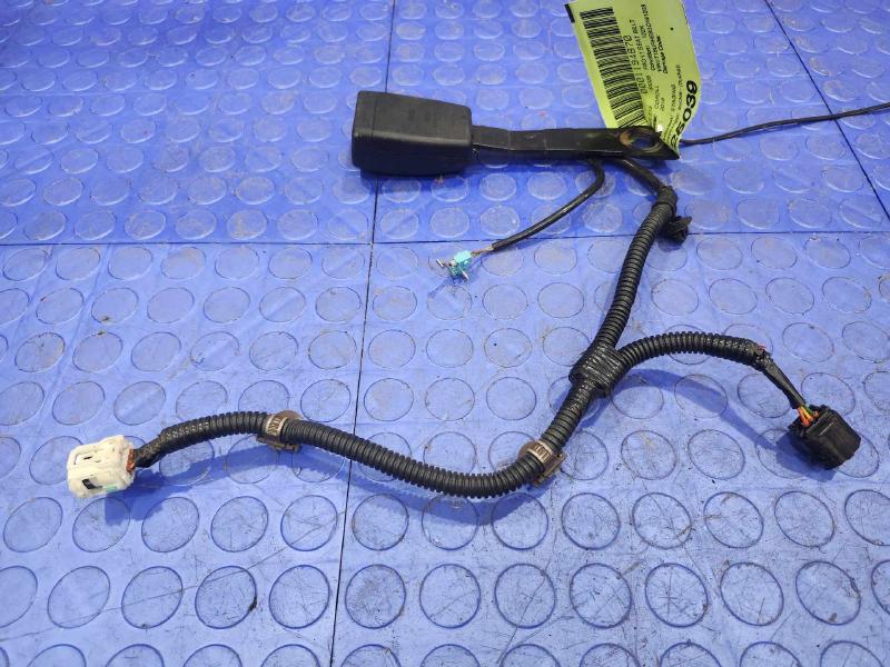 2016 Toyota Corolla Front Seat Belt